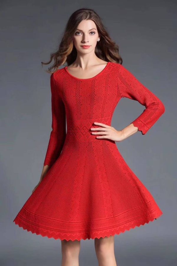 Đầm vàng họa tiết nơ