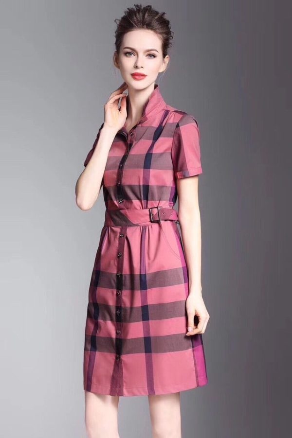 Đầm đen ren lưới